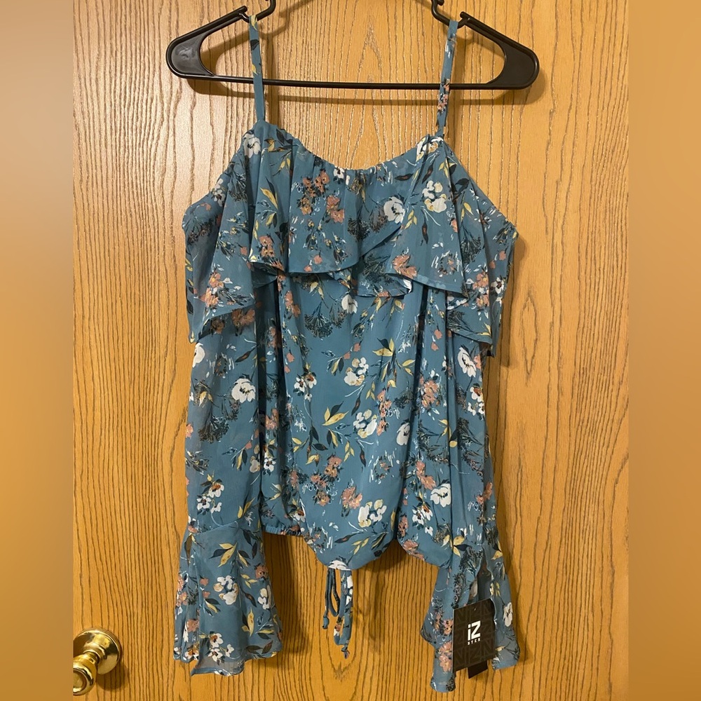 Women’s Floral Shirt XL